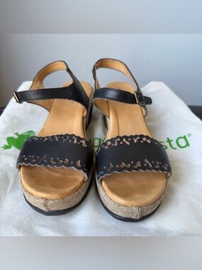 El Naturalista 5026 Leaves Leather wedge sandals black